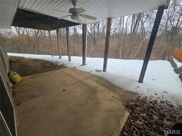 $289,900 | 2714 Royal Oak Drive, High Ridge, MO 63049