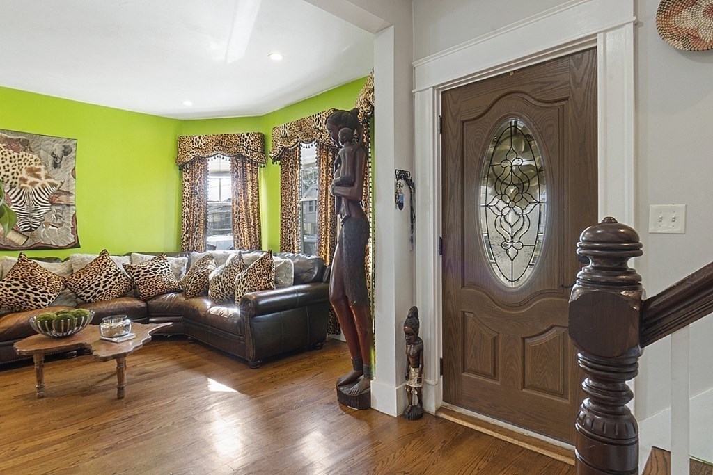 17 Rosa Street Boston, MA 02136 - Photo 9 of 42 Gallery Image 9