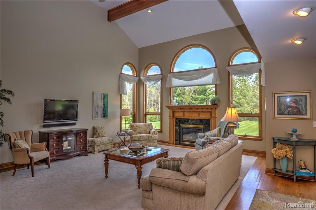 2230 Morrish Road Flushing, MI 48433 - Photo 10 of 32 HDR Living Room2 Vibrant.jpg