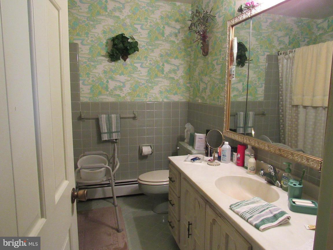 23213 Colton Point Road Avenue, MD 20609 - Photo 9 of 25 Bath