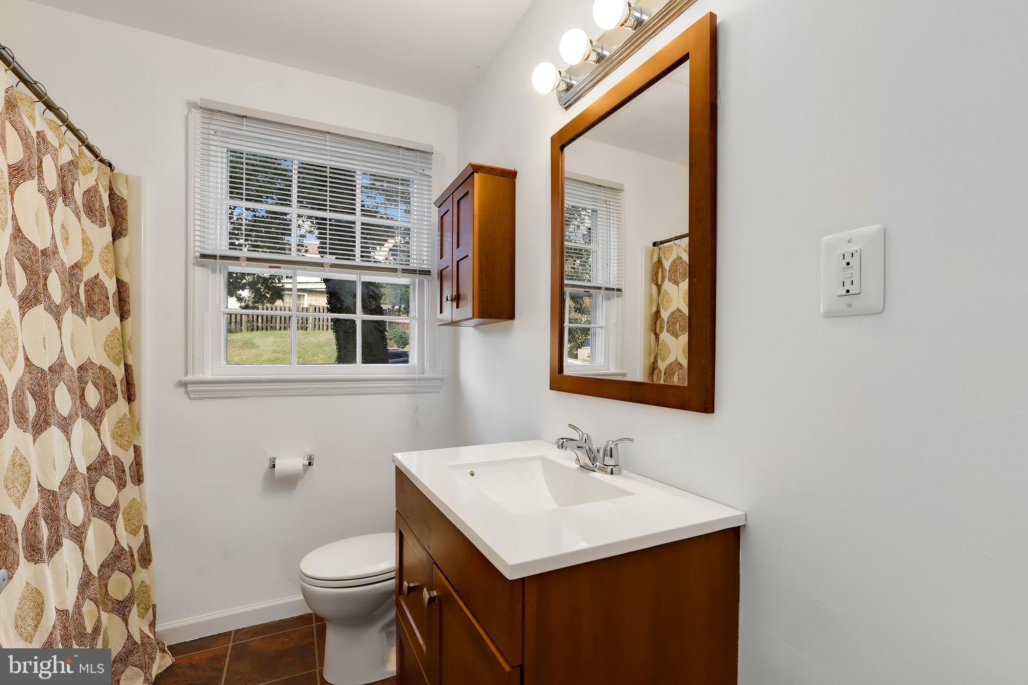 2524 Forest Glen Road Silver Spring, MD 20910 - Photo 14 of 25