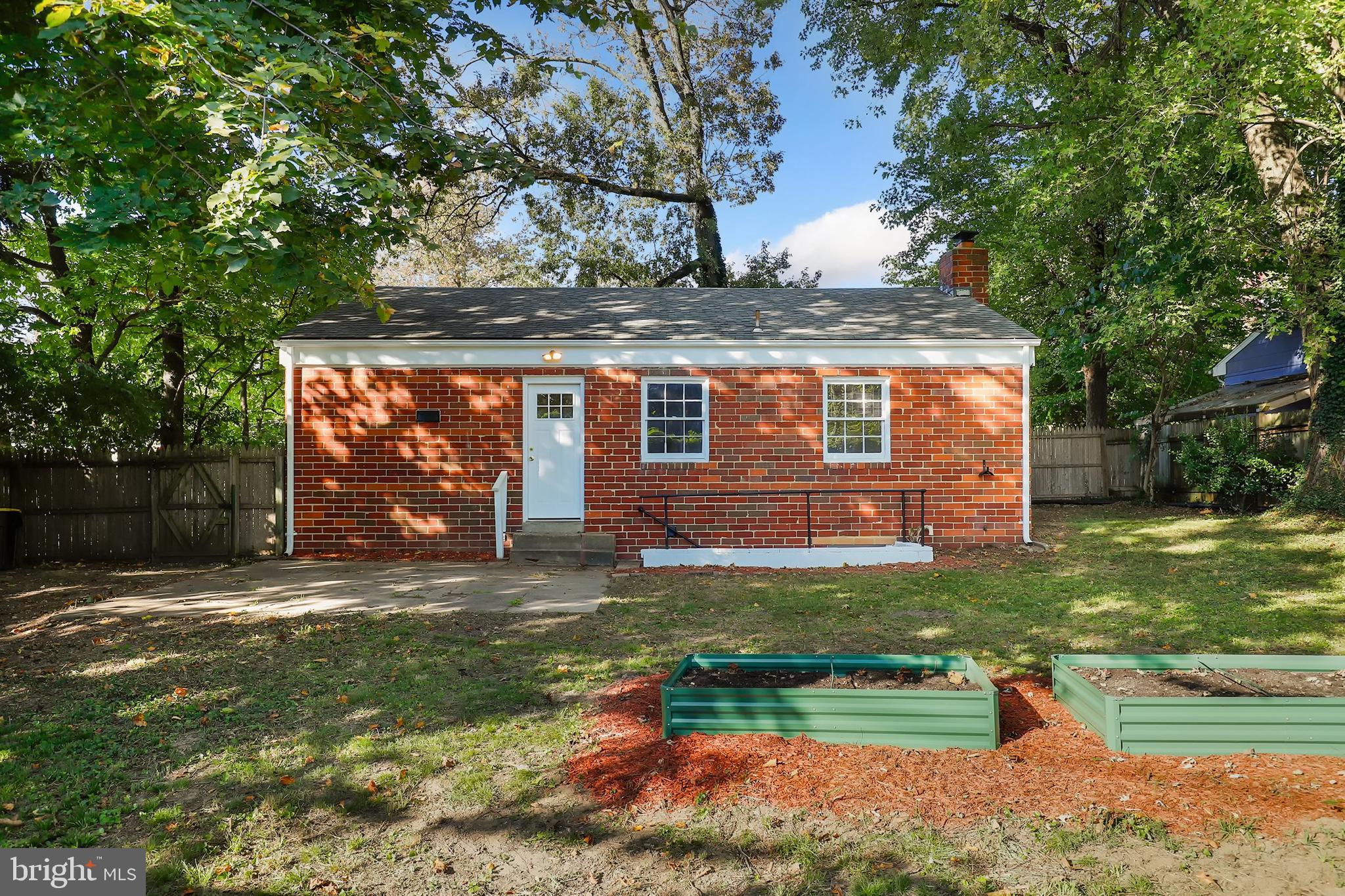 2524 Forest Glen Road Silver Spring, MD 20910 - Photo 23 of 25