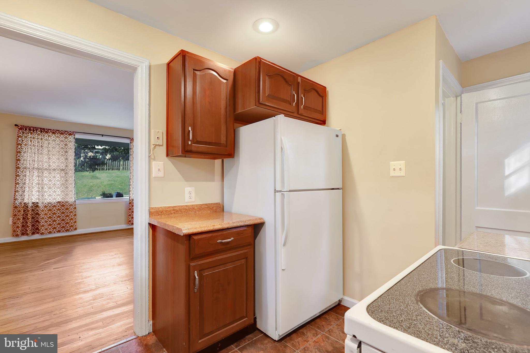 2524 Forest Glen Road Silver Spring, MD 20910 - Photo 8 of 25