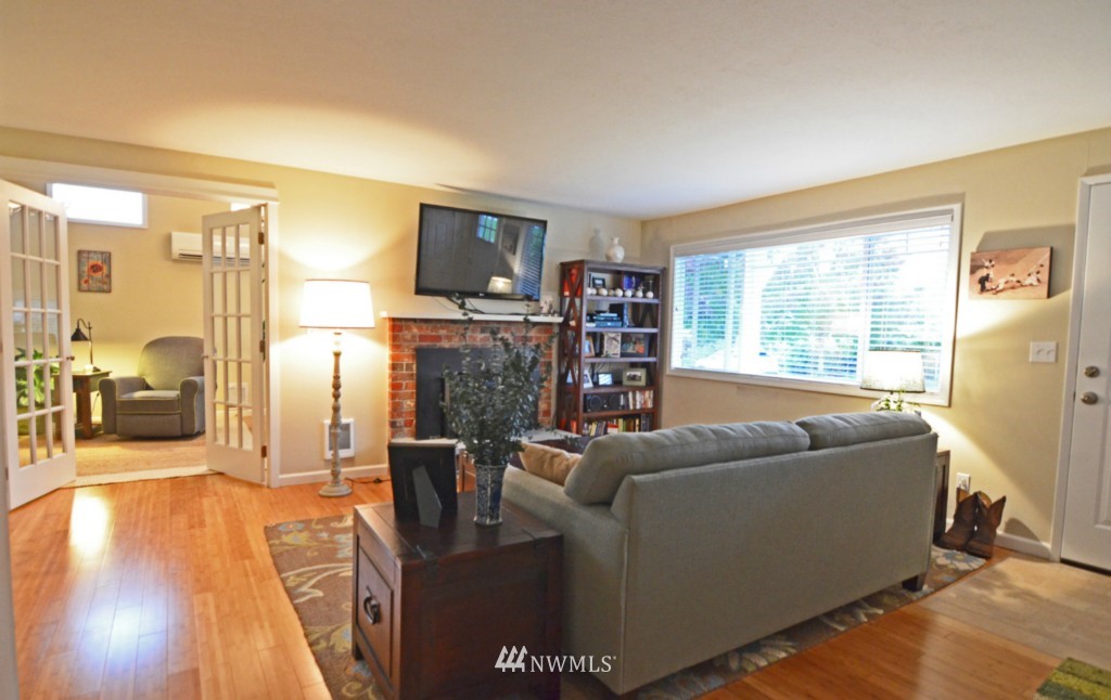 2704 Stafford Way Bothell, WA 98012 - Photo 4 of 16