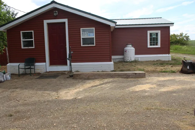 $165,000 | 178 Siberia Road, Stacyville, ME 04777