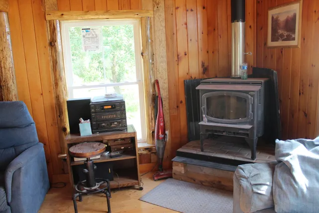 $165,000 | 178 Siberia Road, Stacyville, ME 04777