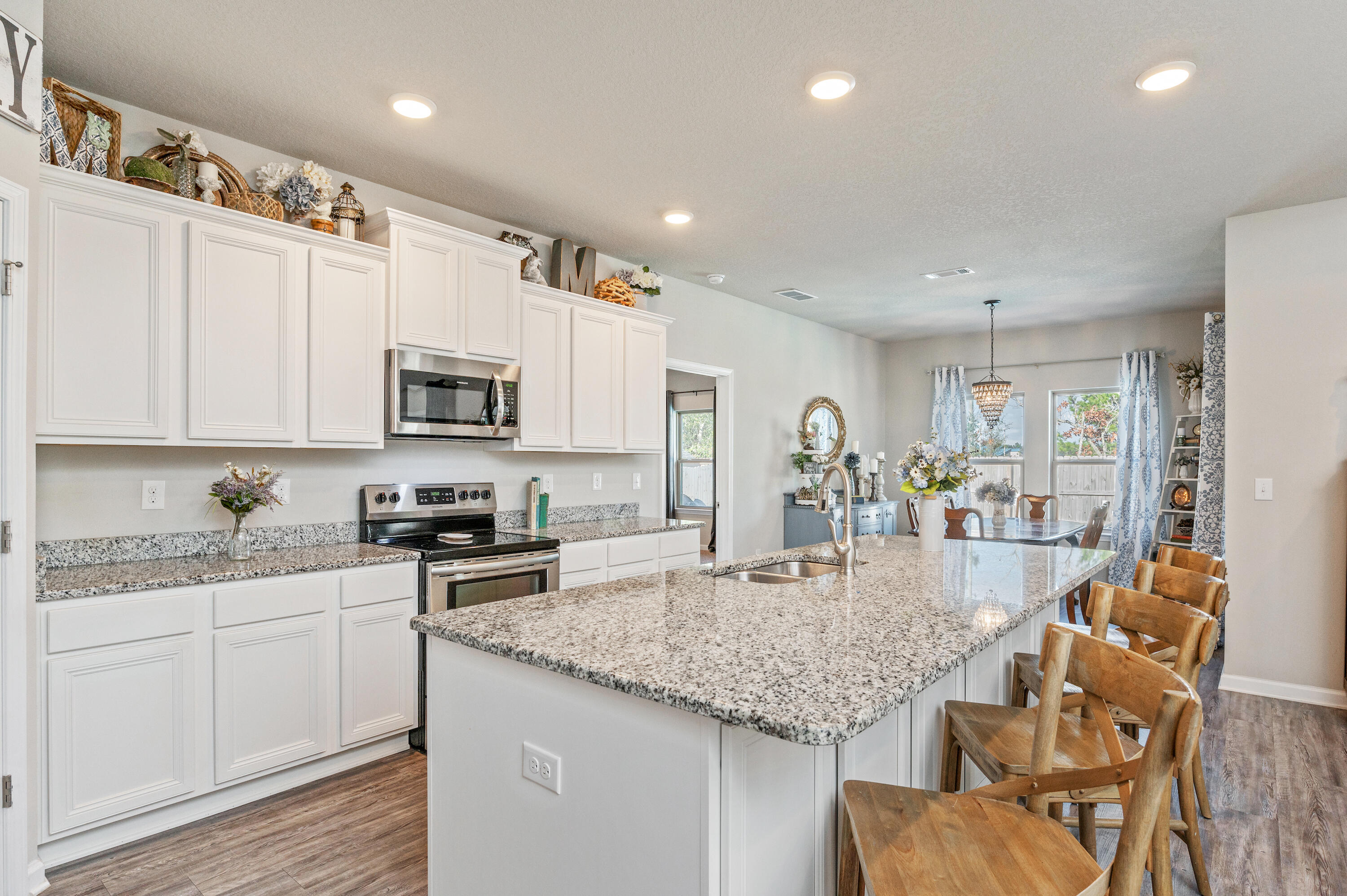 322 Merlin Court Crestview, FL 32539 - Photo 11 of 42 Gallery Image 11