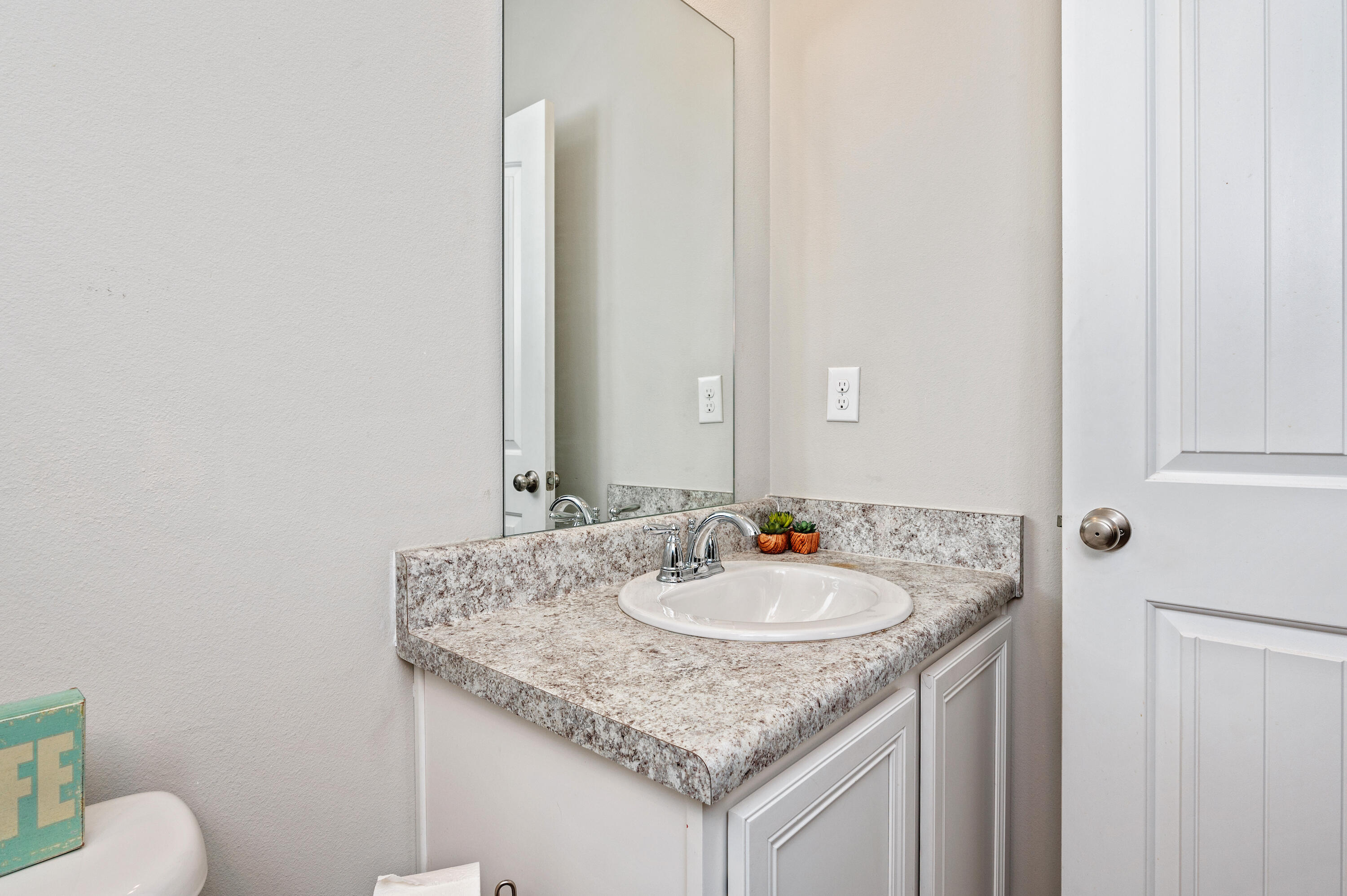322 Merlin Court Crestview, FL 32539 - Photo 36 of 42 Gallery Image 36