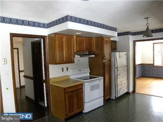 130 Locust Knoll Road Downingtown, PA 19335 - Photo 5 of 12 Kitchen