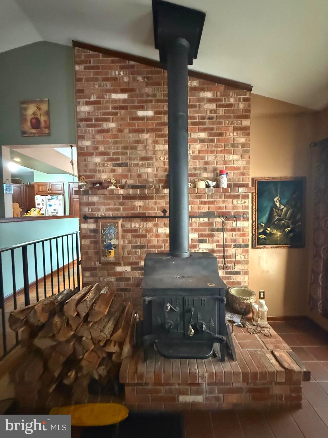 1545 East Buckshutem Road Millville, NJ 08332 - Photo 24 of 41 a view of a living room and kitchen