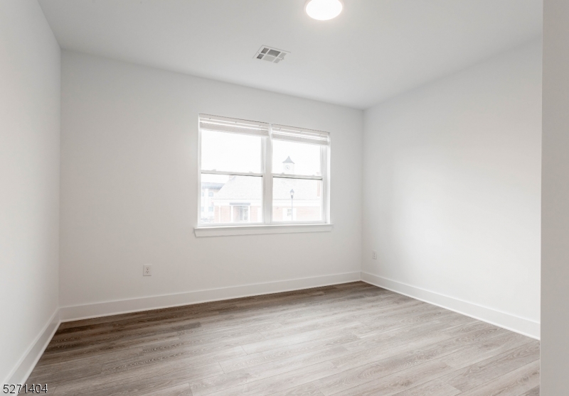 1025 Raritan Road, Unit 303 Clark, NJ 07066 - Photo 19 of 21