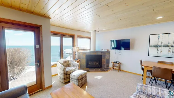 $560,000 | 7192 Highway 61, Unit 5, Tofte, MN 55615