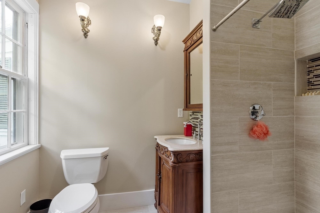 19 North Main Street Petersham, MA 01366 - Photo 36 of 38