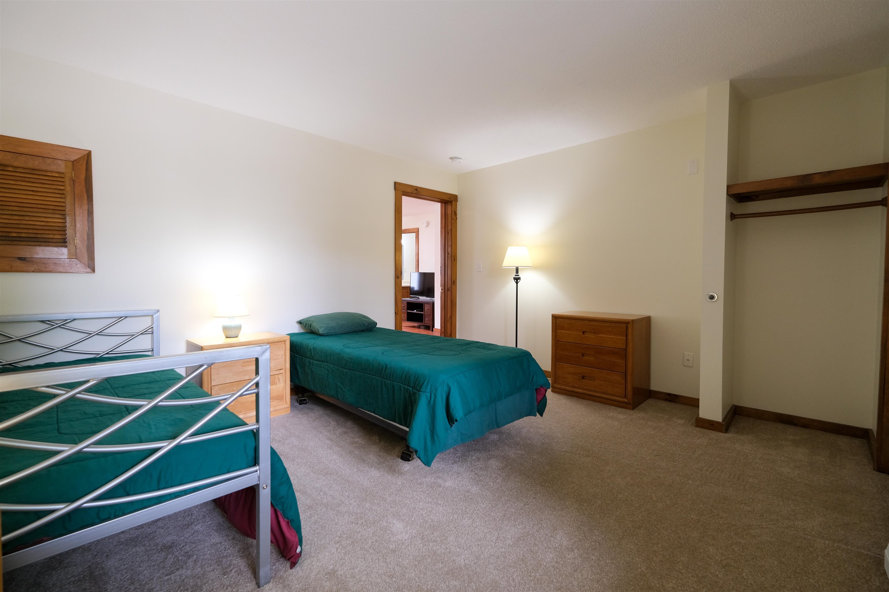 30 Pond Street, Unit 6 Ludlow, VT 05149 - Photo 13 of 29 Gallery Image 13