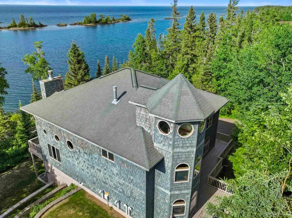 $1,150,000 | 9477 Goodell Road, Mohawk, MI 49950