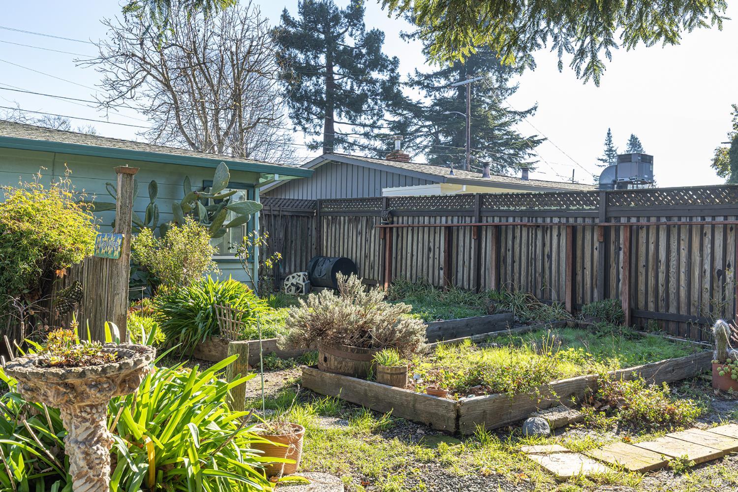 1225 Matanzas Way Santa Rosa, CA 95405 - Photo 39 of 44 a view of a backyard with garden