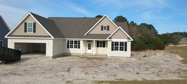 $391,500 | 118 Cripple Creek Drive, Swansboro, NC 28584