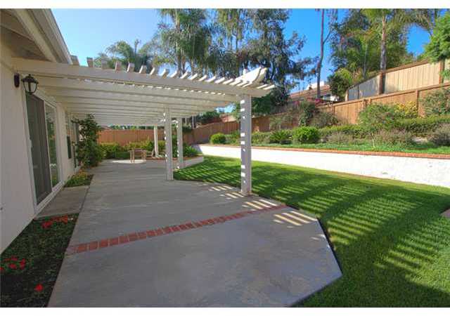 1716 Willowhaven Road Encinitas, CA 92024 - Photo 2 of 12 Gallery Image 2