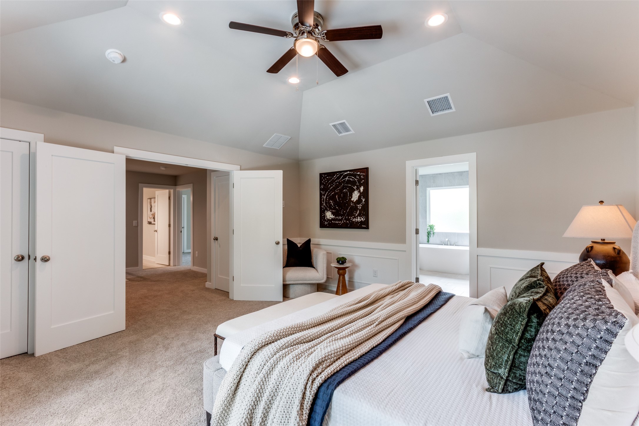 8012 Gault Street Austin, TX 78757 - Photo 31 of 47