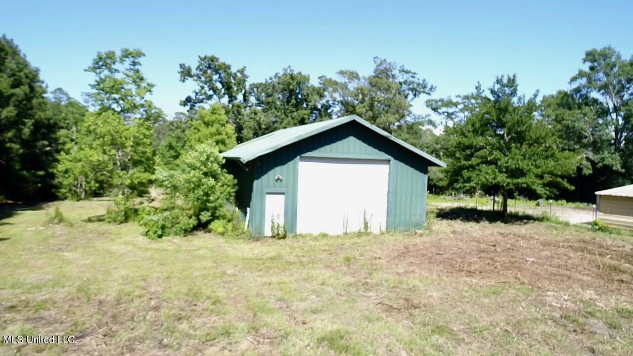 6456 Pavolini Road Pass Christian, MS 39571 - Photo 9 of 20 IMG-2737