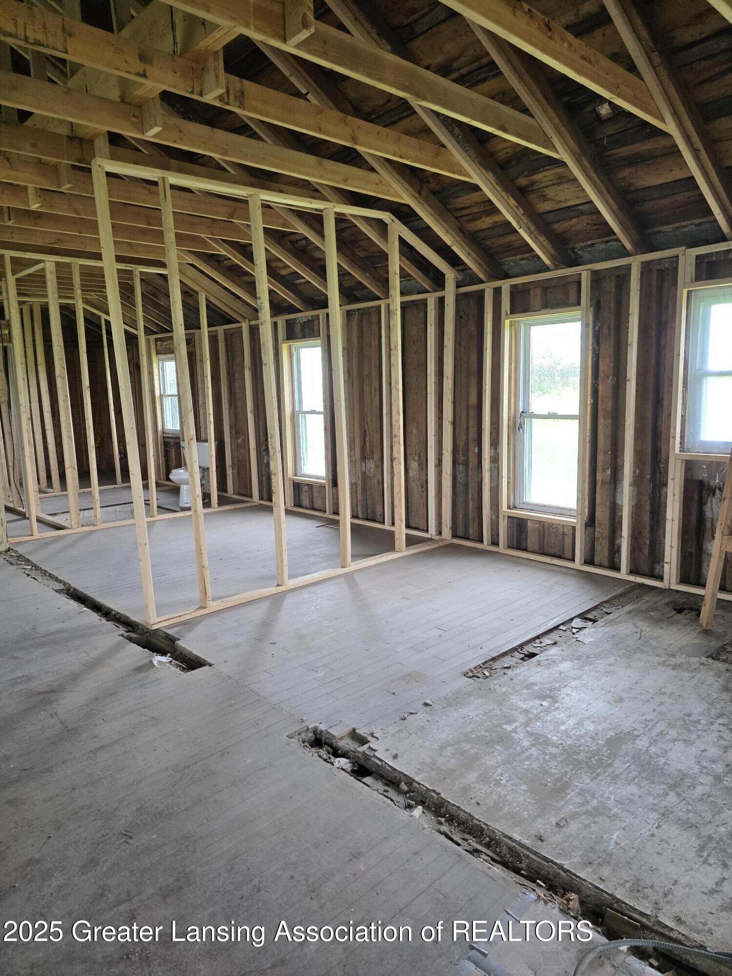 4548 Matthews Road Charlotte, MI 48813 - Photo 8 of 13 20250619_142020
