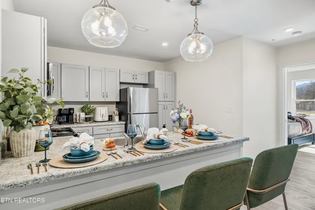 $375,000 | 227 Sharon Drive, Unit 215, Pigeon Forge, TN 37863