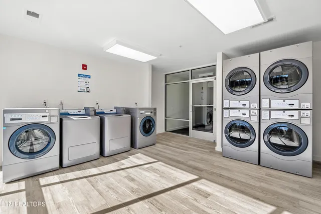 $375,000 | 227 Sharon Drive, Unit 215, Pigeon Forge, TN 37863