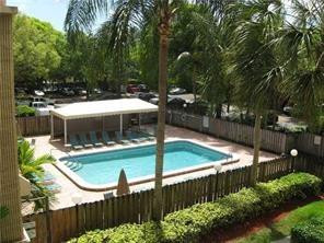 6800 Cypress Road, Unit 114 Plantation, FL 33317 - Photo 2 of 12 Photo 2