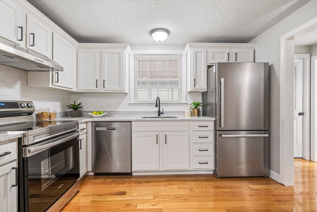 118 Oakham Road North Brookfield, MA 01535 - Photo 7 of 41 Gallery Image 7