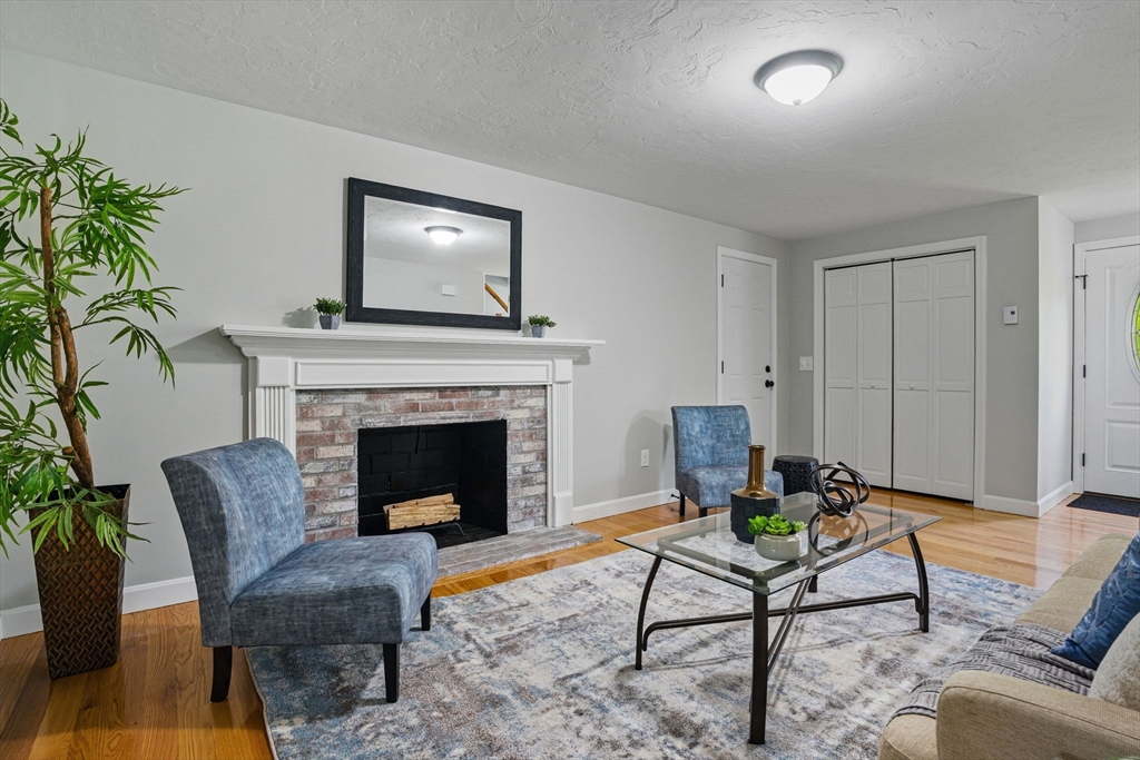 118 Oakham Road North Brookfield, MA 01535 - Photo 9 of 41 Gallery Image 9