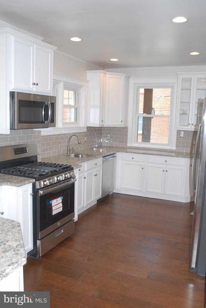 6212 Frederick Road Catonsville, MD 21228 - Photo 21 of 21 Kitchen