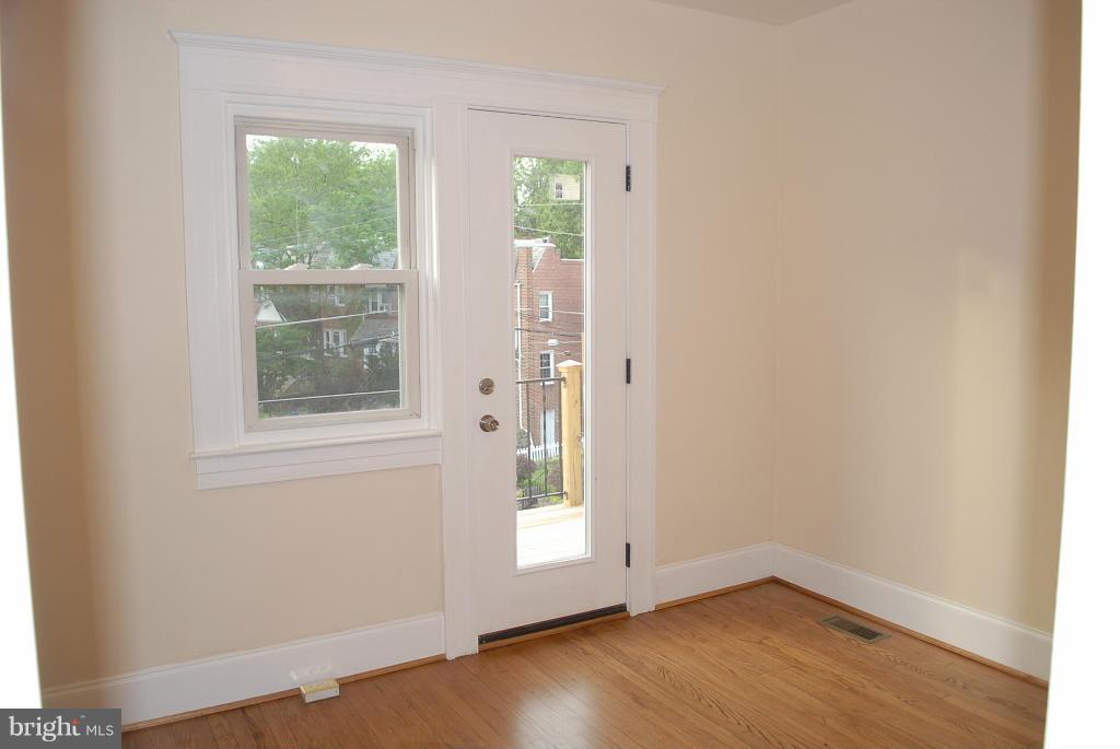 6212 Frederick Road Catonsville, MD 21228 - Photo 9 of 21 Bedroom 1
