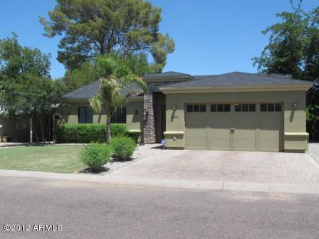 4246 East Cheery Lynn Road Phoenix, AZ 85018 - Photo 2 of 18 Front