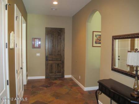 4246 East Cheery Lynn Road Phoenix, AZ 85018 - Photo 5 of 18 Entry