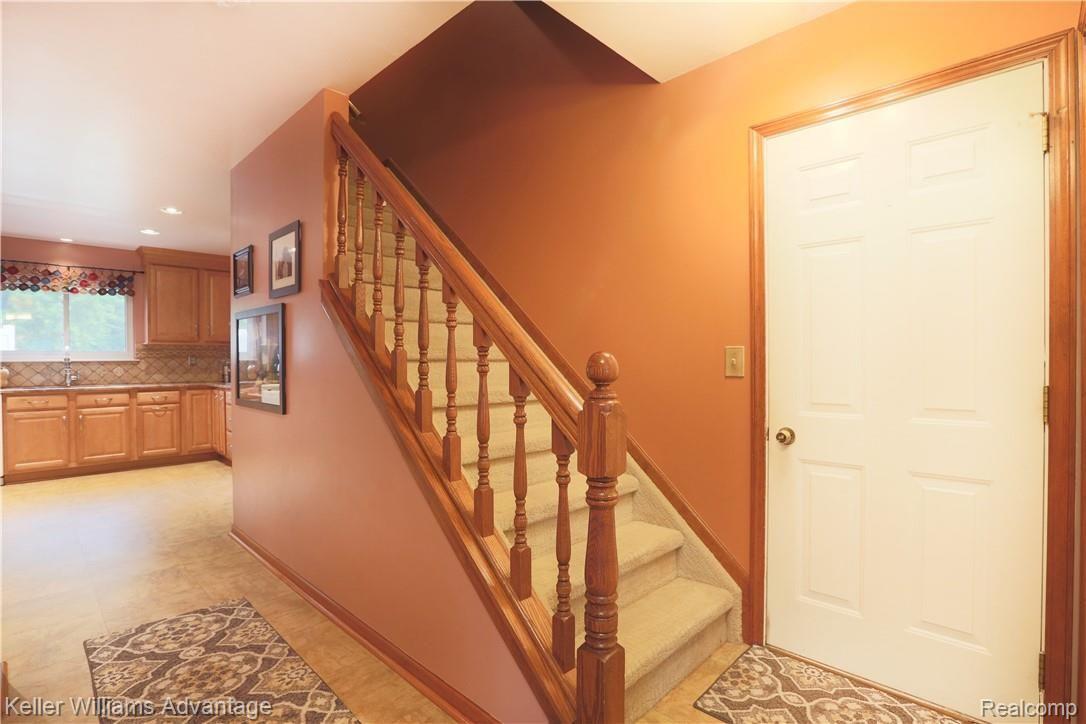 419 Worthington Road Canton, MI 48188 - Photo 4 of 37 0I0A4900.jpg