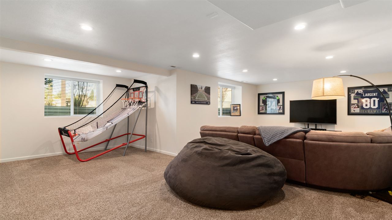 18213 Astor Court Colbert, WA 99005 - Photo 12 of 20 Gallery Image 12