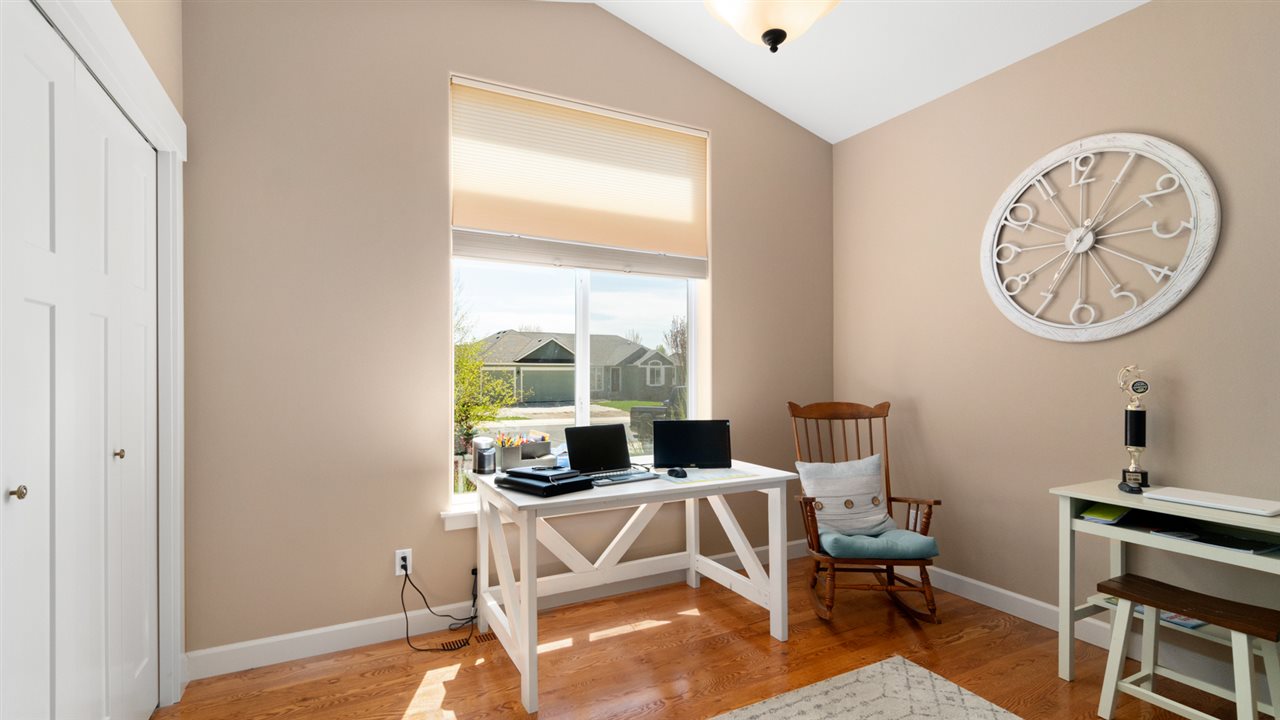 18213 Astor Court Colbert, WA 99005 - Photo 9 of 20 Gallery Image 9