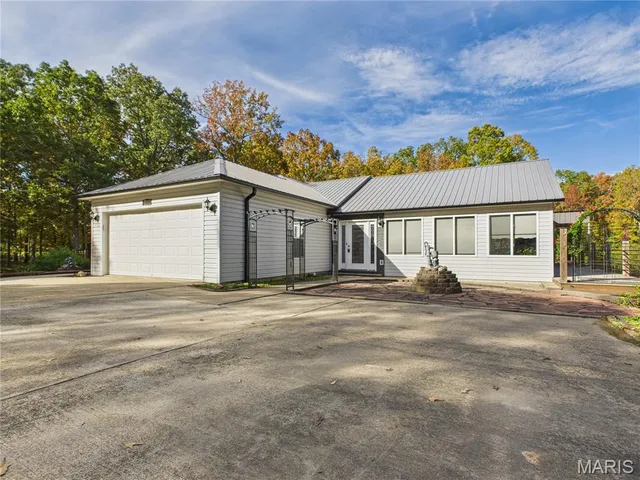 $499,900 | 497 Honor Lane, Poplar Bluff, MO 63901