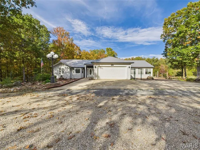 $499,900 | 497 Honor Lane, Poplar Bluff, MO 63901
