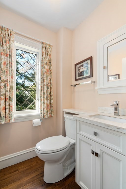 17 Locust Road Weston, MA 02493 - Photo 15 of 41