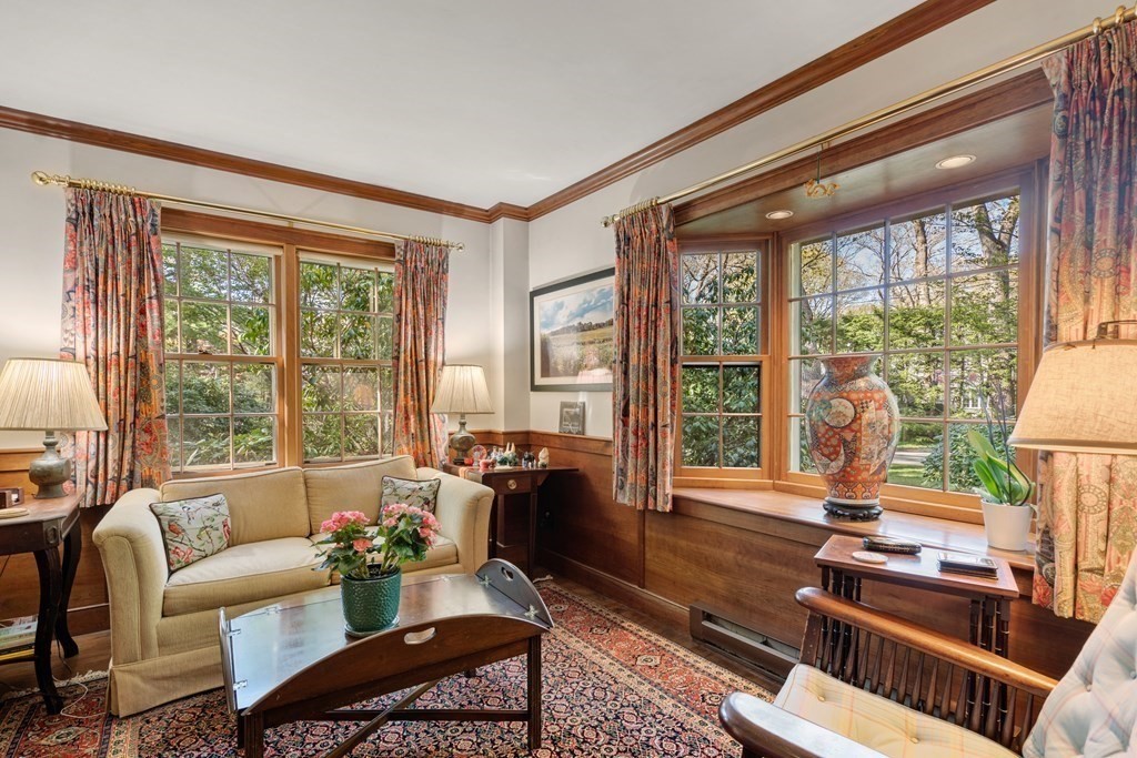 17 Locust Road Weston, MA 02493 - Photo 19 of 41