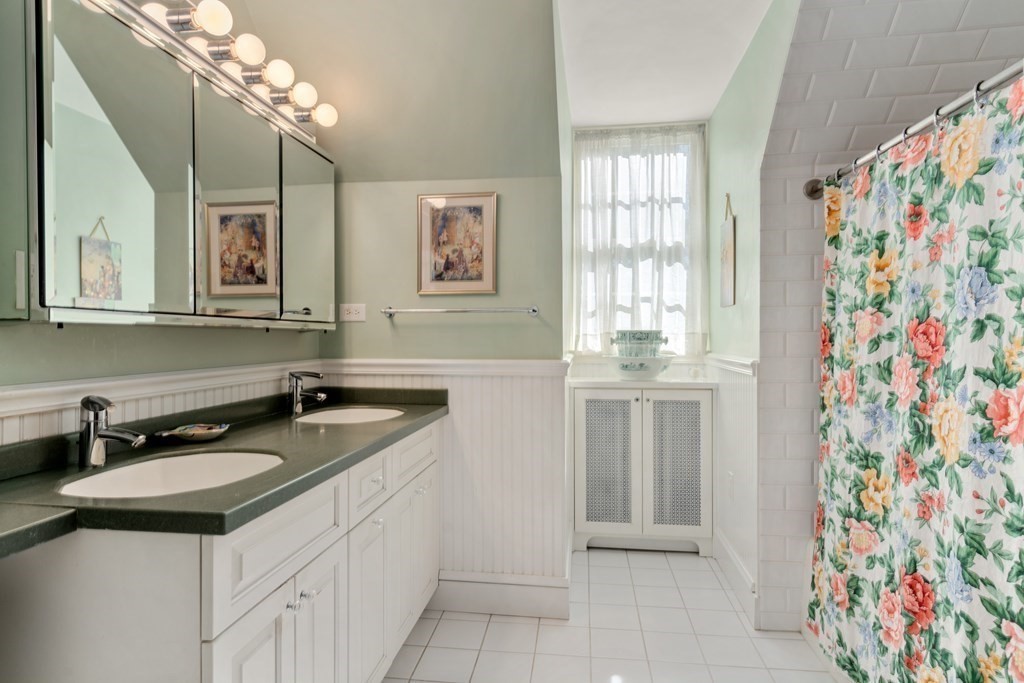 17 Locust Road Weston, MA 02493 - Photo 24 of 41