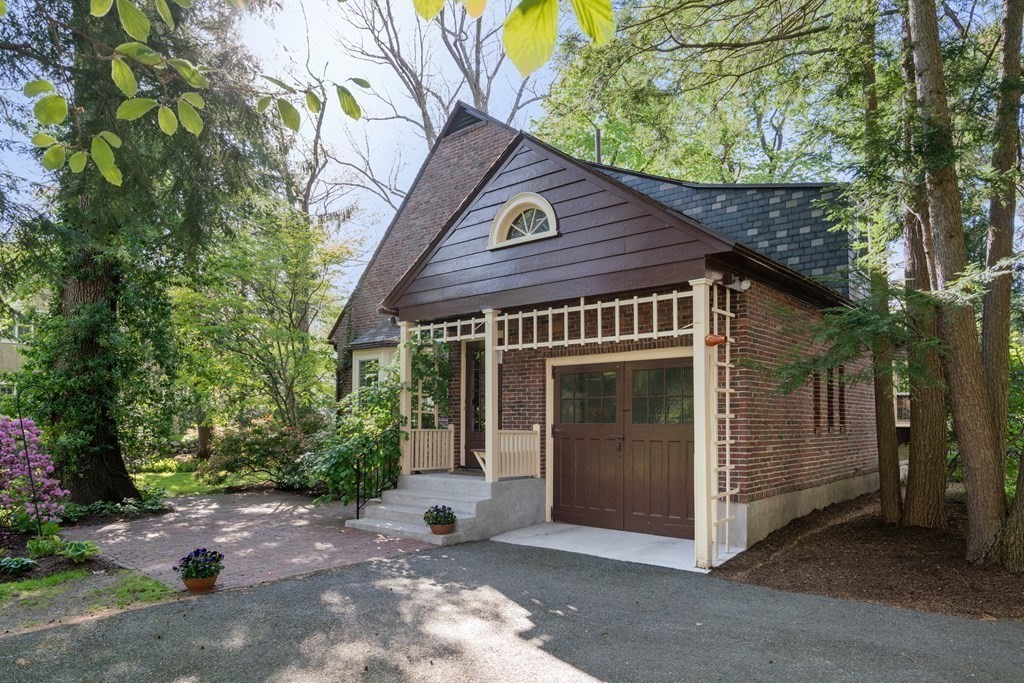 17 Locust Road Weston, MA 02493 - Photo 34 of 41