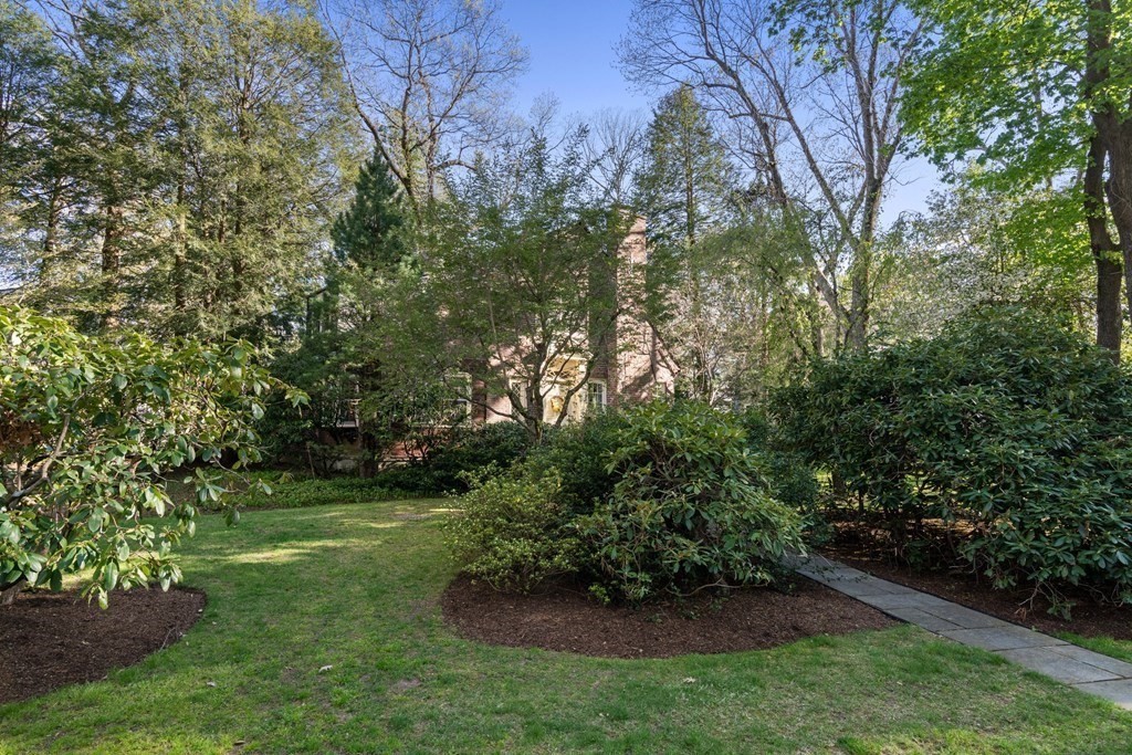 17 Locust Road Weston, MA 02493 - Photo 40 of 41