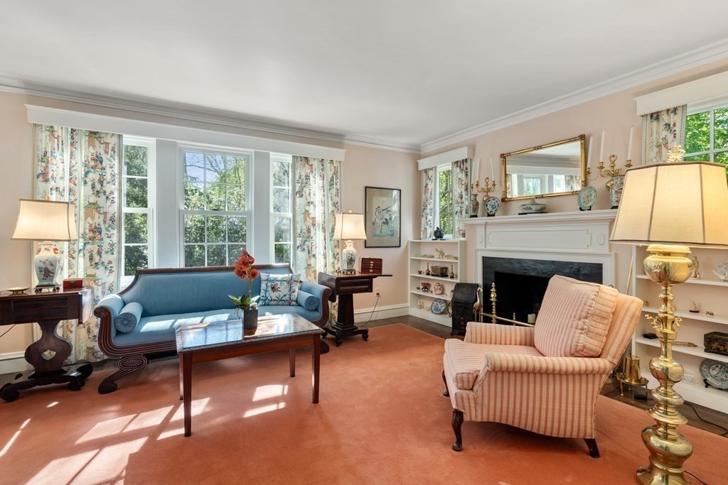 17 Locust Road Weston, MA 02493 - Photo 6 of 41