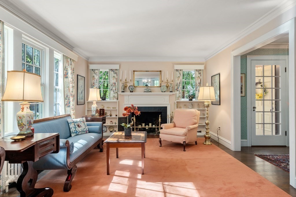 17 Locust Road Weston, MA 02493 - Photo 8 of 41