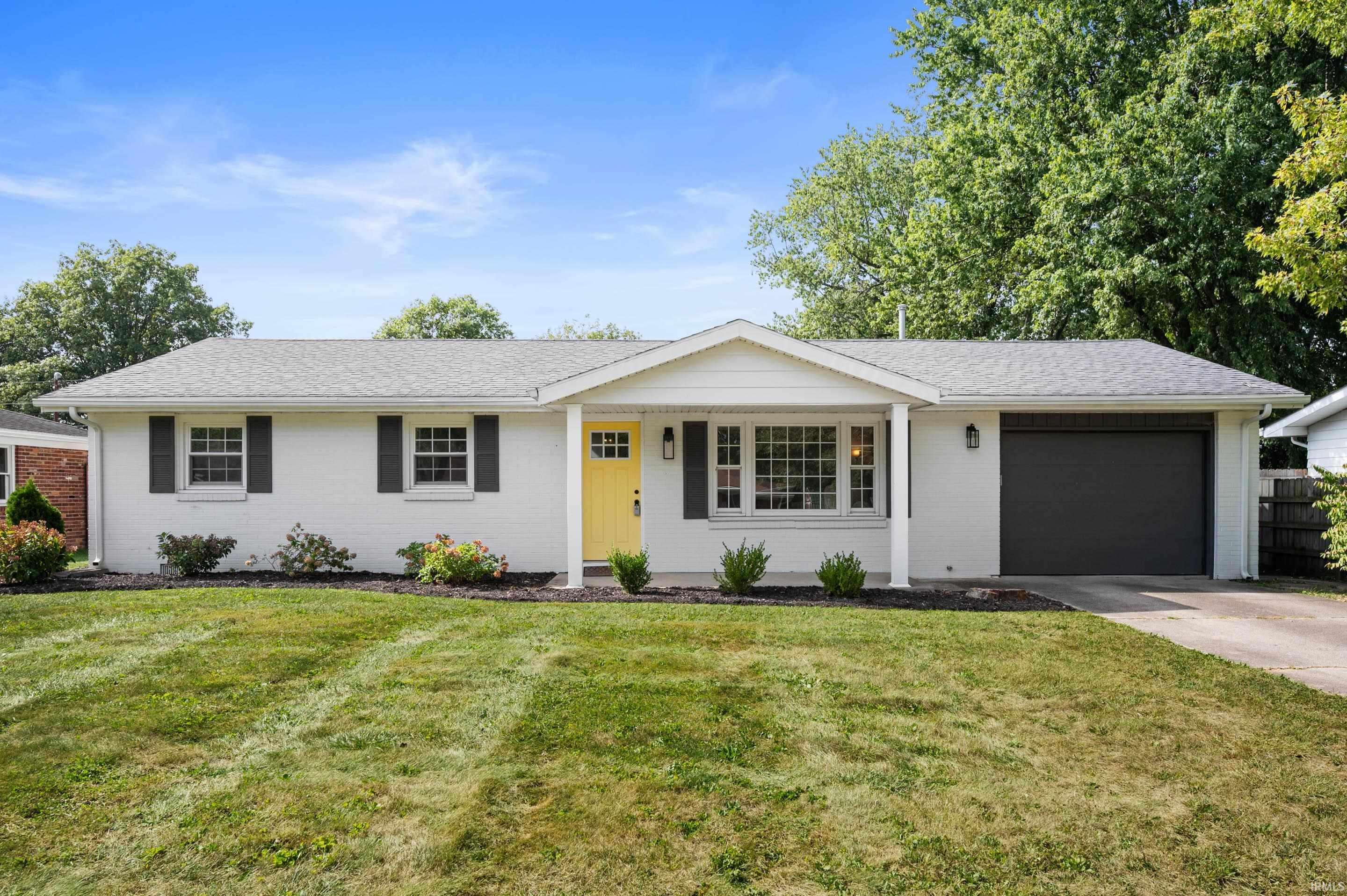 4213 North Manchester Road Muncie, IN 47304 - Photo 1 of 19