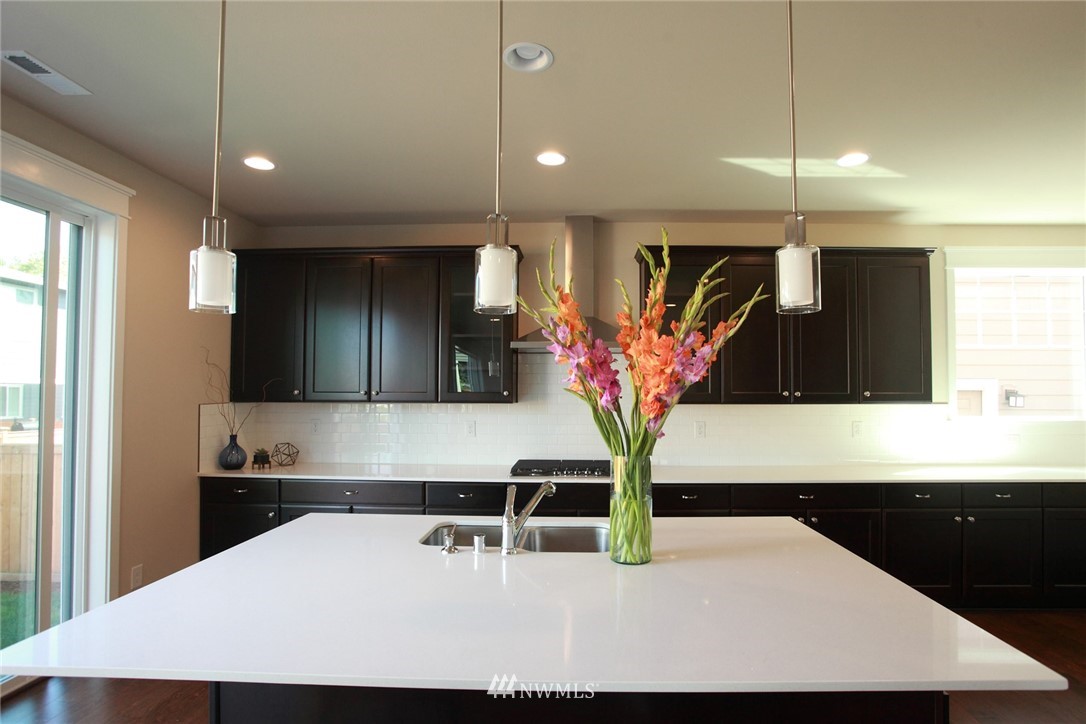 276 Field Place Southeast Renton, WA 98059 - Photo 12 of 24