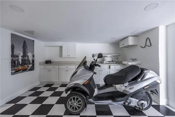 $35,995 | 7125 Los Pinos Boulevard, Coral Gables, FL 33143