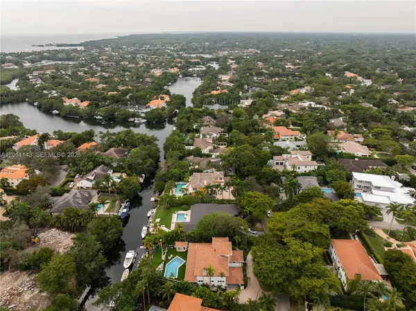 $35,995 | 7125 Los Pinos Boulevard, Coral Gables, FL 33143